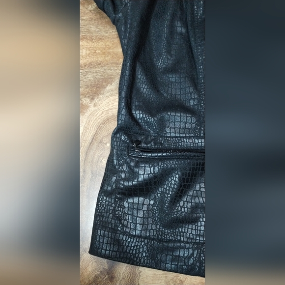 Element Black Sueded Cheetah Print Jacket (2X) - Picture 6 of 8